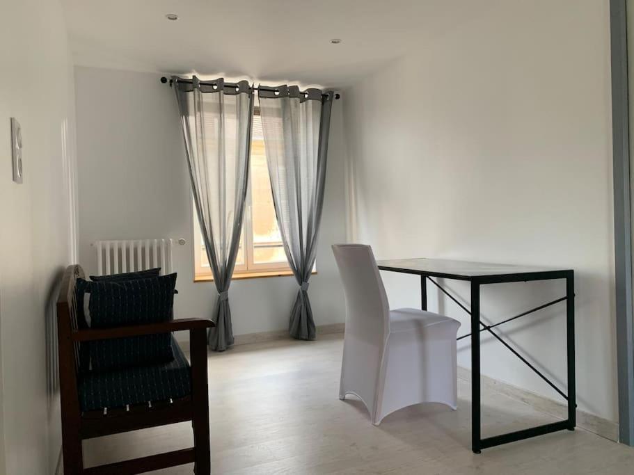 Maison De 1 A 8 Personnes Entierement Renovee Charly-sur-Marne ภายนอก รูปภาพ